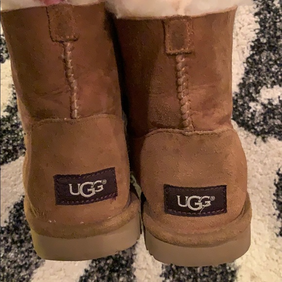 Girl’s Ugg boots - Picture 5 of 5